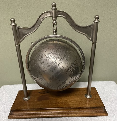 Globus aus metall - globus,
