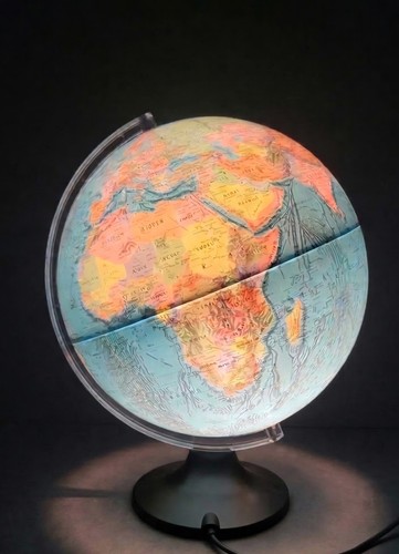 Beleuchteter globus - beleuchteter,
